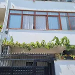 Shuli's Apartman *