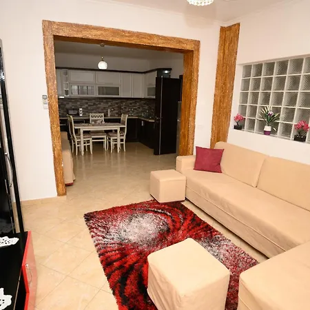 Apartment Shuli's