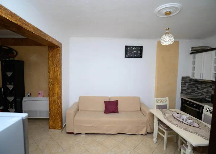 Shuli's Apartament *